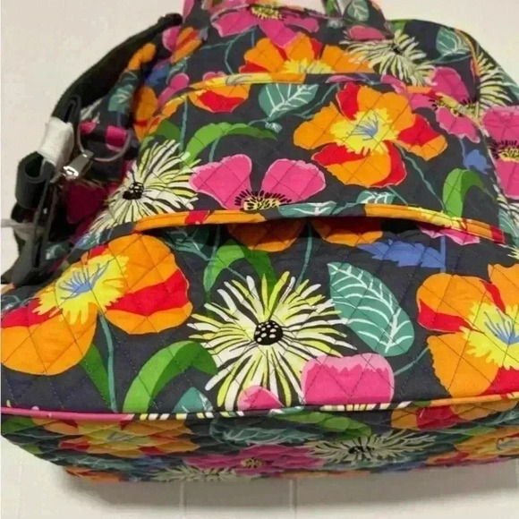 Vera Bradley Mandy Bag great for traveling brand Bew with out tag - Picture 2 of 10
